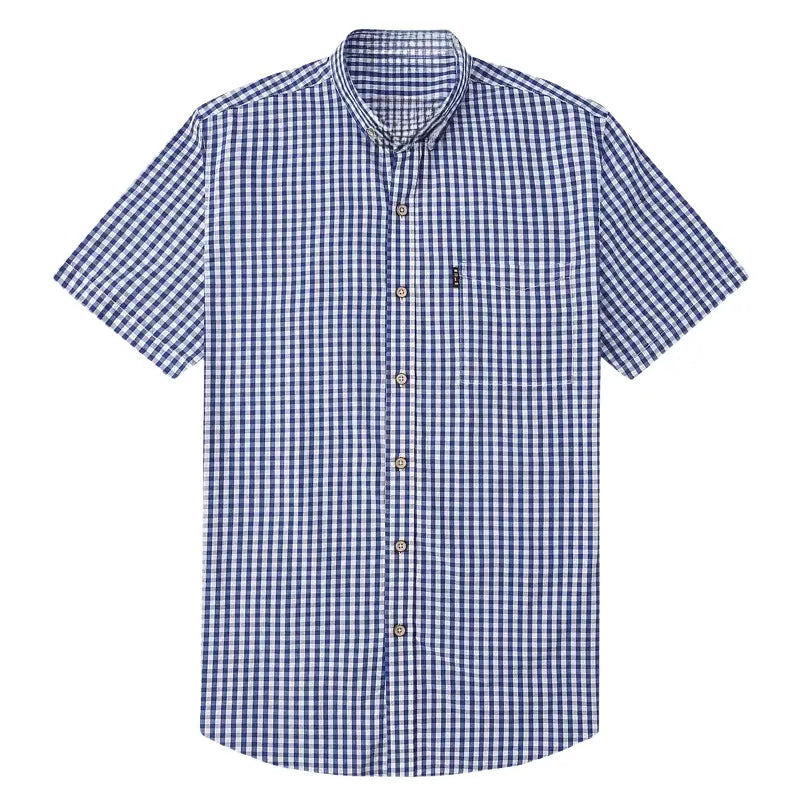 Camisa masculina com fechamento em botões e manga curta, modelagem que se adapta em qualquer corpo.