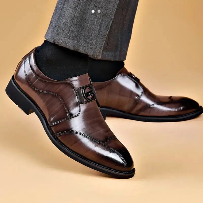 Sapato Social Masculino  Em Couro confortável, modelo social, ideal para uso diário e ocasiões especiais.